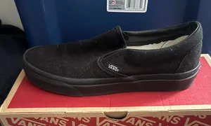Black Vans Women’s Slip-On thumbnail 1