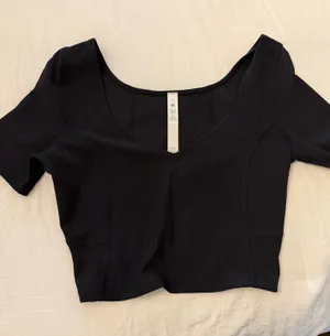 Lululemon crop top  thumbnail 1