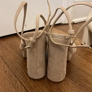 Sam Edelman suede heels thumbnail 4
