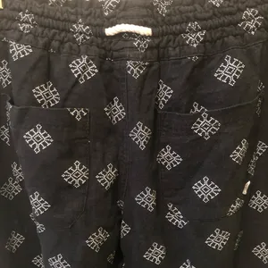 Roxy Black Printed Snowflake Lounge Pant Sz L Relaxed Flare Hem Drawstring Waist thumbnail 4