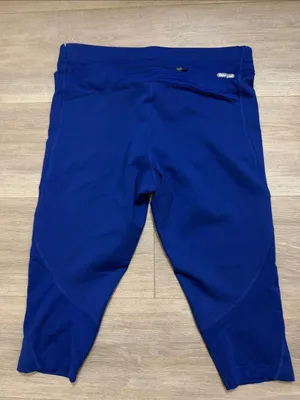 The North Face Women's Royal Blue Capri Leggings thumbnail 4