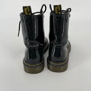 Dr. Martens 1460 W Black Patent Leather Ankle Boots Women's US 7 UK 5‎ EU 38 thumbnail 4