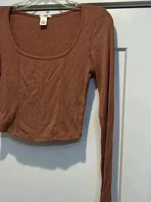 Bozzolo rustic brown colored crop top size small. thumbnail 2