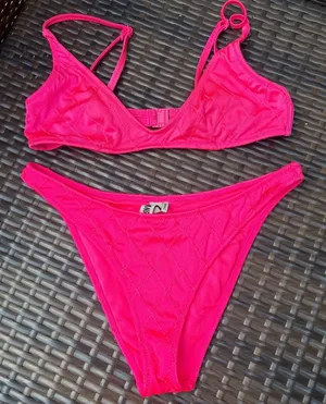 Triangl pink bikini  thumbnail 1