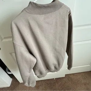 Women’s Mockneck Sweater Brown thumbnail 3