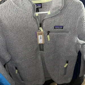Patagonia Women's Retro Pile Marsupial‎ Pullover thumbnail 6