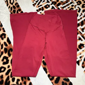 aerie offline legging thumbnail 1