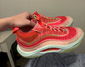 Nike Basketball Shoes thumbnail 2