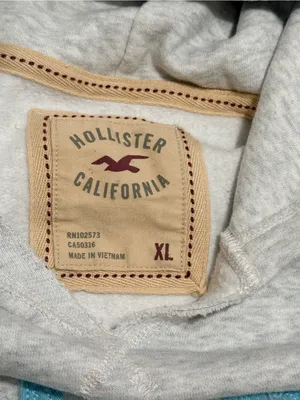 Hollister Women's Senior 2026 Hoodie XL Gray Chenille Patch Pullover thumbnail 5