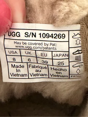 UGG Womens Neumel Sand Beige Taupe Chukka Boots Size 8 Lace Up Fur lined 1094269 thumbnail 9