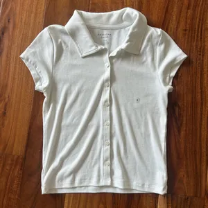 American Eagle Button Up Cropped Collared Shirt thumbnail 2