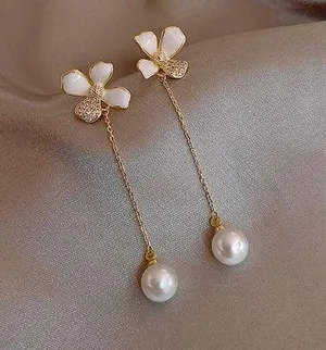 Women's White Pearl Long Tassel Dangle Drop Earrings thumbnail 1