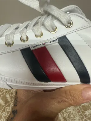 Tommy Hilfiger White Low-Top Sneakers with Red & Navy Stripes thumbnail 11