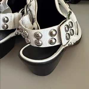 Rebecca Minkoff White Studded‎ Ankle Booties size 6.5 thumbnail 9