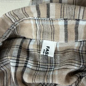 Fashion star quality brown flannel Size M thumbnail 2