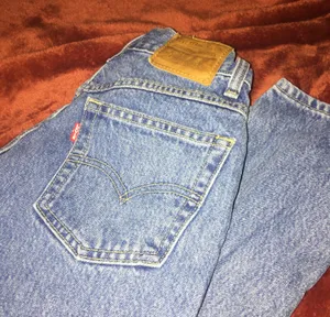 Levi's Mom Jeans thumbnail 3