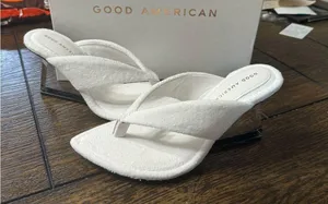 Good American white clear block heels thumbnail 3