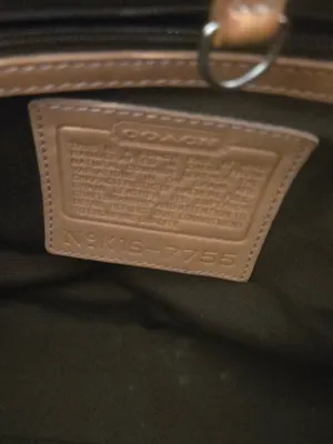 Vintage Coach Hampton Tote / Tan Leather Satchel from 2001 thumbnail 2