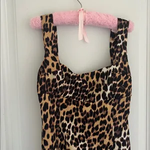 Urban Outfitters 🖤🤎 Bri Double Bow Satin Mini Dress in Leopard Print - Size XS thumbnail 3
