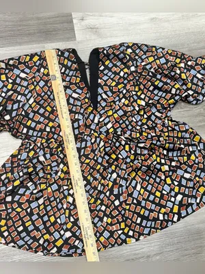 Entro Flowy Geometric Print Blouse Size Large thumbnail 8
