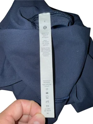 Lululemon Wunder Train High-Rise Short 8” – True Navy – Size 4 thumbnail 6