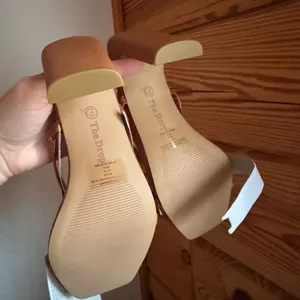 The Drop Avery Toffee Square Toe Two Strap High Heeled Sandal size 7 NWT thumbnail 7