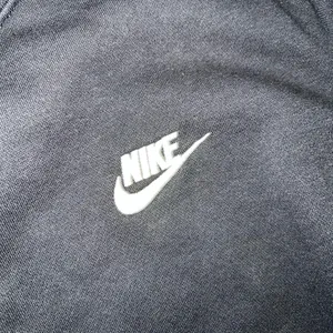 Nike Crewneck Sweatshirt in Black Size XL thumbnail 2