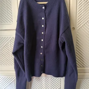 Navy Button-Front Ribbed Cardigan thumbnail 11