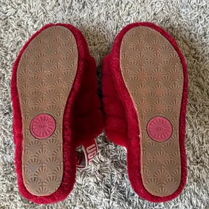 UGG Fluff Yeah Slide Style 1095119 in Samba Red (Women's Size 11) thumbnail 3