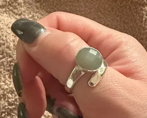 Elegant Silver Ring with Green Stone thumbnail 1