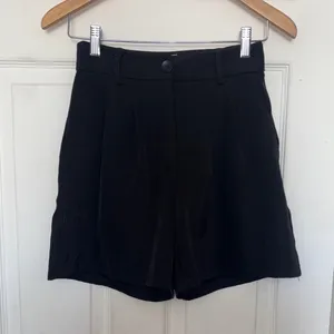 Princess Polly Kaitlyn Set Black Shorts Size 2 thumbnail 2
