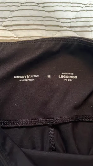 Old Navy High-Rise Leggings Go-Dry thumbnail 2