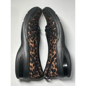 Bzees Rosie‎ Leopard Print Slip On Comfort Shoes Women's 7.5M Lightweight thumbnail 4