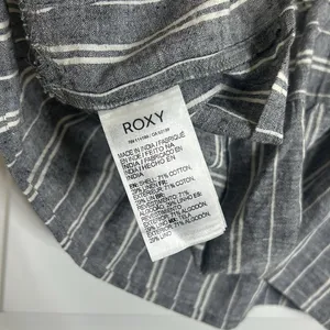 Roxy Ruffled Top size L NWOT thumbnail 4