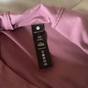 Yogalicious Long Sleeve Top - Size L - NWT thumbnail 4