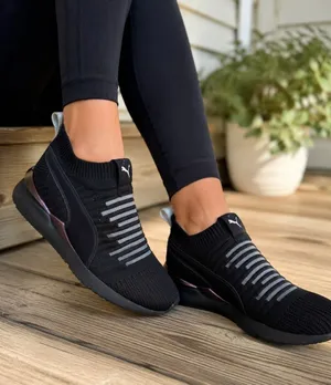 Puma Ignite Evoknit Slip-On Sneakers Women’s US 6.5 Black Knit Athletic Shoes thumbnail 1