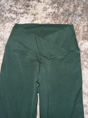High-Rise Black Flared Leggings with V-Waistband thumbnail 3