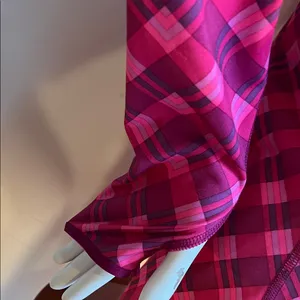 Nike Pro long sleeve purple and Pink 1/2 zip up Apparel with thumb holes thumbnail 4