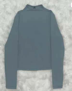 Vuori AllTheFeels Long Sleeve Mock Size Small thumbnail 4