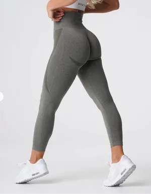 NVGTN Contour Seamless Leggings 26" Size medium thumbnail 1