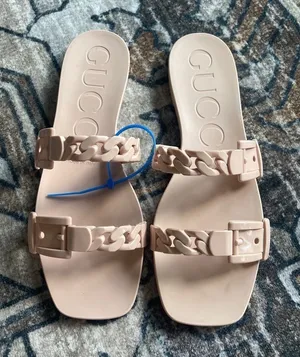 Gucci GG Light Pink Rubber Buckle Chain Link Sandals Slip‎ On thumbnail 1