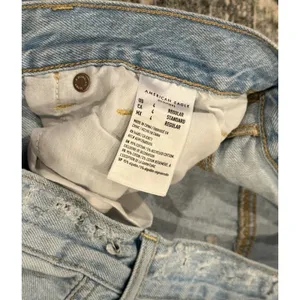 American Eagle Mom Straight Ripped Jean Blue Size 4 thumbnail 5