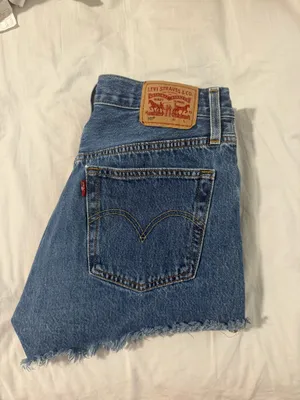 Levi’s 501 Distressed Denim Shorts thumbnail 2