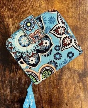 Vera Bradley | ladies bifold wallet thumbnail 1