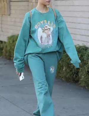 Boys Lie green sweatpants in a size small! thumbnail 2