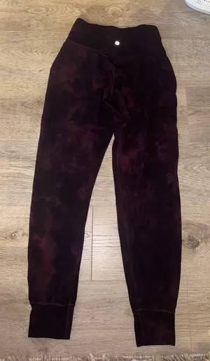 Lululemon Align High-Rise Joggers in the Diamond Dye Cassis Black colorway thumbnail 2