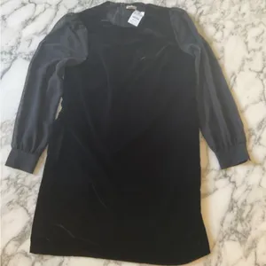 NWT JCrew Black Velvet mini dress sheer sleeves 6 tear above pocket needs repair thumbnail 6