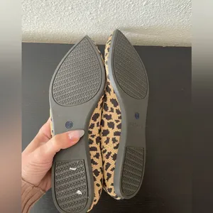 Rothy's The Point Leopard Flats Slip On Shoes Women's Size 8 Animal‎ Print thumbnail 3