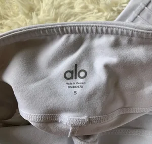 Alo Yoga Moto Leggings thumbnail 9