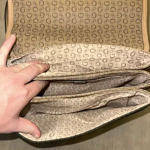 Guess Purse thumbnail 2